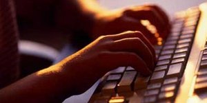 Επικίνδυνος ιός μπλοκάρει υπολογιστές στην Ελλάδα και απαιτεί χρήματα [εικόνες]