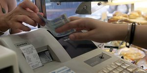 «Ράμπο» για τις αποδείξεις στις τουριστικές περιοχές -Εφοριακοί από όλη την Ελλά