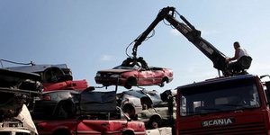 Παίρνει παράταση η απόσυρση των Ι.Χ. μέχρι το τέλος του 2014