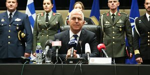 Ο υπουργός Εθνικής Αμυνας Ευάγγελος Αποστολάκης / Φωτογραφία: SOOC