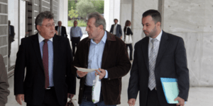 Παραδόθηκε ο «απόστρατος» που μιλούσε με τον Ρουπακιά τη νύχτα της δολοφονίας το