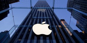 Το νέο iPhone θα ονομάζεται iPhone X / Φωτογραφία: (AP Photo/Mark Lennihan