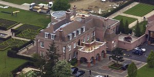 Ο Ντέιβιντ Μπέκαμ έδωσε τα κλειδιά του παλατιού του – Το πούλησε για 15 εκατ. ευ