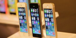 Ασύρματη φόρτιση και εύκαμπτη οθόνη θα έχει το iPhone 6 – Αρχισε πάλι το όργιο φ