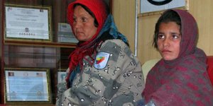 Πρόλαβαν στο παρά πέντε 10χρονη καμικάζι -Την έζωσε ο αδερφός της με εκρηκτικά