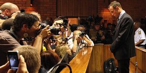 Μία 19χρονη στο πλευρό του Πιστόριους -Φοιτήτρια η νέα σύντροφος του κατηγορούμε