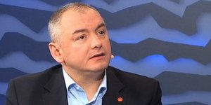 Ο Πολωνός βουλευτής που ζει σαν μετανάστης στο Λονδίνο