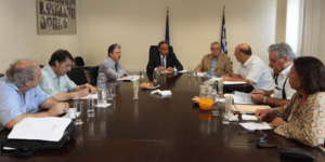 Να σταματήσουν οι καταργησεις και συγχωνέυσεις σχολείων ζήτησε η ΟΛΜΕ απο τον Αρ
