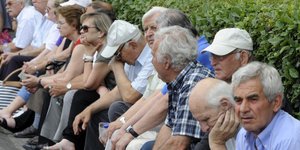 To χάος του «αραχνιασμένου» ασφαλιστικού: Υπάρχει ακόμη νόμος μέχρι και για φυμα