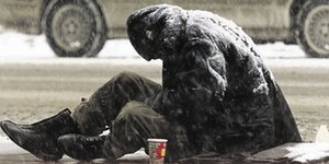 Ποια κτίρια ανοίγει ο Δήμος Αθηναίων για να προστατευθούν οι άστεγοι από το κρύο