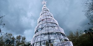 Handelsblatt: Οι επενδυτές εμπιστεύονται και πάλι τα ελληνικά ομόλογα /Φωτογραφία: Intime News