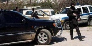 Βρήκαν το αυτοκίνητο με το οποίο διέφυγαν από την ορεινή Ναυπακτία οι Αλβανοί δρ