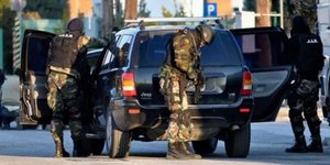 Η ΕΛ.ΑΣ θέλει να τους εξαντλήσει -Εγκλωβισμένοι και νηστικοί οι δραπέτες των φυλ