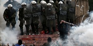 επεισόδια στο συλλαλητήριο/Φωτογραφία: IntimeNews