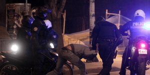 Την αποδέσμευση της ΕΛΑΣ από τα γήπεδα ζητούν οι αστυνομικοί της Θεσσαλονίκης (Φωτογραφία: MotionTeam/ΒΕΡΒΕΡΙΔΗΣ ΒΑΣΙΛΗΣ)