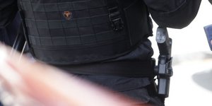 Ερώτηση 31 βουλευτών ΣΥΡΙΖΑ για την οπλοφορία αστυνομικών (Φωτογραφία: EUROKINISSI/ΓΙΑΝΝΗΣ ΠΑΝΑΓΟΠΟΥΛΟΣ)