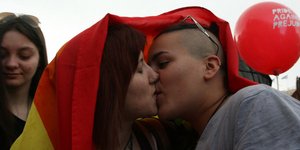 Πολύχρωμη η Αθήνα στο Athens Pride  [εικόνες] 