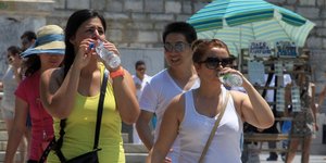 Ανοιχτοί και το Σάββατο οι κλιματιζόμενοι χώροι του Δήμου Αθηναίων -Λόγω των υψη