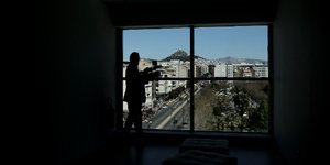 Παράθυρο με θέα την Αθήνα