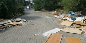 Ο απέραντος σκουπιδότοπος της Λεωφόρου Αθηνών στο Χαϊδάρι -Βουνά από μπάζα και α