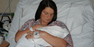 Απίστευτο: 38χρονη από τη Βρετανία είναι έγκυος εδώ και 24 χρόνια [εικόνες] 