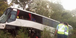 Σοβαρρό τροχαίο με λεωφορείο των ΚΤΕΛ: Ενας νεκρός και 10 τραυματίες μετά από σύ