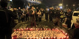 Οργή και θλίψη από την αυτοκτονία 15χρονου-θύματος διαπόμπευσης-«Εγώ φοράω ροζ π