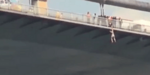 Τον χώρισε η γυναικά του και εκείνος πήδηξε από γέφυρα στην Κωνσταντινούπολη [βί
