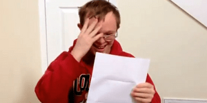 Το πρόσωπο της απίστευτης ευτυχίας -Νεαρός με σύνδρομο Down μαθαίνει πως έγινε δ