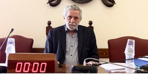 Ο πρόεδρος της προανακριτικής για Novartis Θ. Δρίτσας -Φωτογραφία: Intimenews