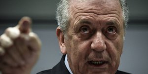 Ο Επίτροπος Μεταναστευτικής Πολιτικής Δημ. Αβραμόπουλος -Φωτογραφία: Eurokinissi/Τατιάνα Μπόλαρη