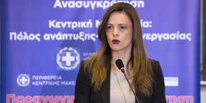 Η Εφη Αχτσιόγλου (Φωτογραφία: MOTIONTEAM/ΒΑΣΙΛΗΣ ΒΕΡΒΕΡΙΔΗΣ)