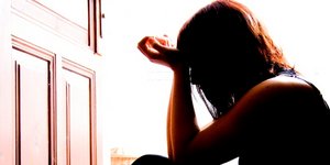 Οκτώ έφηβοι κατηγορούνται ότι οδήγησαν 14χρονη σε αυτοκτονία μέσω διαδικτυακού ε