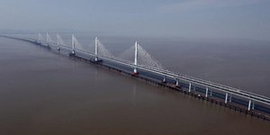 Ατελείωτη η μεγαλύτερη γέφυρα στον κόσμο που έφτιαξαν οι Κινέζοι – Δέκα χλμ. πάν