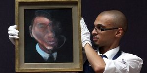 Γαλλόφωνος μέσω τηλεφώνου δίνει 9