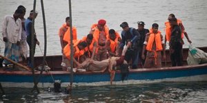 Τραγωδία στο Μπαγκλαντές -Τουλάχιστον 40 νεκροί σε ναυάγιο