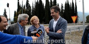 Χαμογελαστοί και με χιούμορ οι Χρήστος Σπίρτζης και Κώστας Μπακογιάννης / Φωτογραφία: youtube