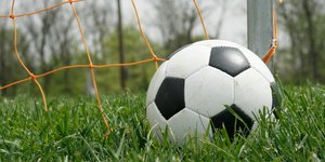 Απίθανο γκολ από οκτάχρονο που θύμισε Ντένις Μπέργκαμπ [βίντεο]