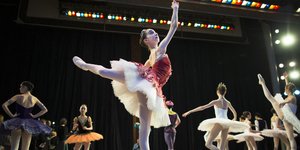 Μπαλαρίνα των Μπολσόι /Φωτογραφία: AP/Alexander Zemlianichenko