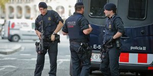Τρεις συλλήψεις στη Γαλλία για την τρομοκρατική επίθεση στη Βαρκελώνη (Φωτογραφία: AP Photo/Manu Fernandez)