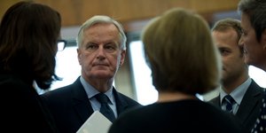 Ο επικεφαλής διαπραγματευτής της ΕΕ για το Brexit Μισέλ Μπαρνιέ (αριστερά) -Φωτογραφία: AP Photo/Francisco Seco