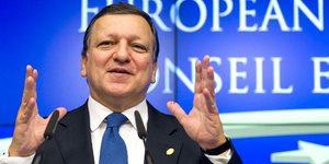 Μπαρόζο: Άστοχο να μιλάμε για 3ο πακέτο