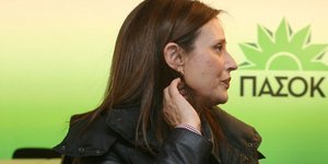 Μπατζελή: Θα υπάρξει εσωτερικό πρόβλημα εάν το ΠΑΣΟΚ πέσει κάτω από το 12% στις