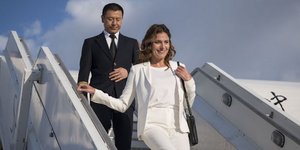 Η Περιστέρα Μπαζιάνα (Φωτογραφία: EUROKINISSI/ΓΡΑΦΕΙΟ ΤΥΠΟΥ ΠΡΩΘΥΠΟΥΡΓΟΥ/ANDREA BONETTI)