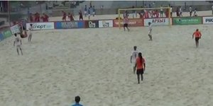 Απίθανο γκολ με ανάποδο ψαλίδι από δύσκολη γωνία [βίντεο]