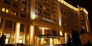 Ταξίδι... ψυχικής εκτόνωσης σε πεντάστερο ξενοδοχείο του Βουκουρεστίου για τον Λ