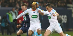 Ο Μπέκαμ ασχολείται με το μαλλί του ακόμη και όταν πέφτει κάτω [βίντεο]