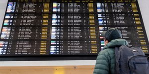 ακυρώνονται όλες οι πτήσεις/Φωτογραφία: AP