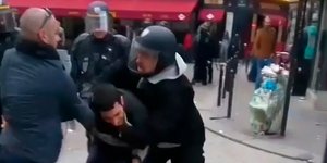 Ο Αλεξάντρ Μπεναλά/ Φωτογραφία AP images