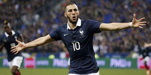 Παρακολουθείστε live την εξέλιξη των αγώνων για τον πέμπτο όμιλο του Μουντιάλ 